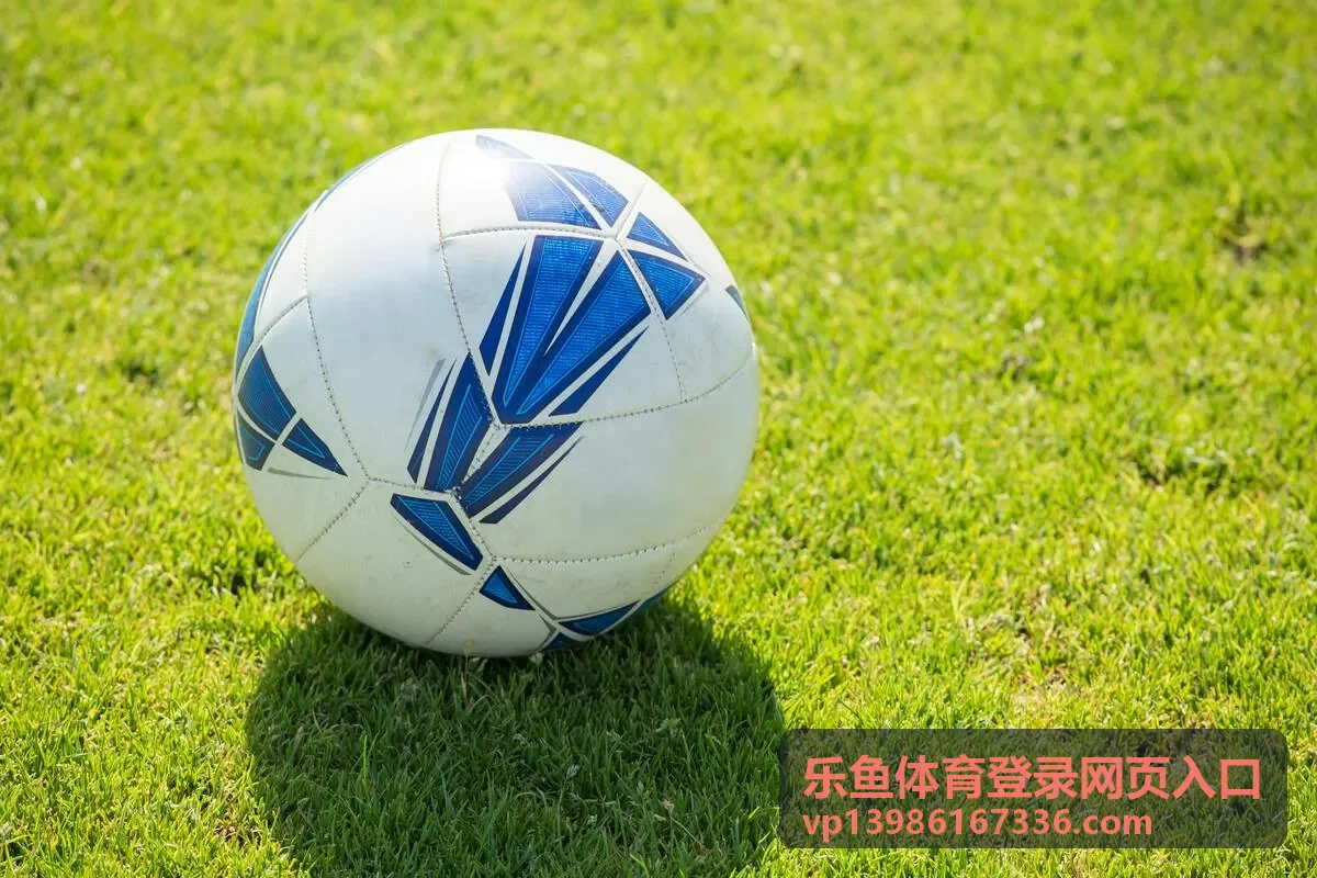 电竞玩家通过登录入口进入对战房间